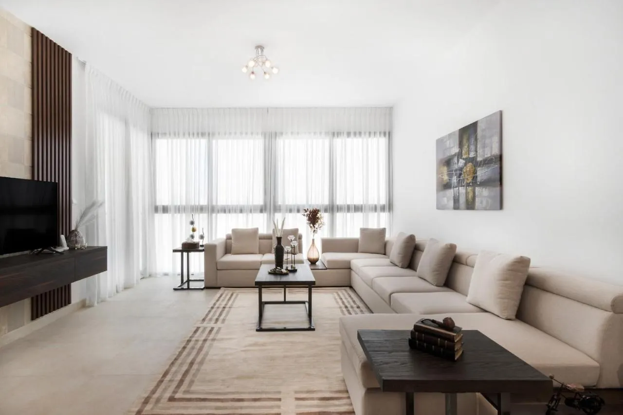 Baytik -Classy 2Br Apartment Al Barsha Dubai Emirati Arabi Uniti
