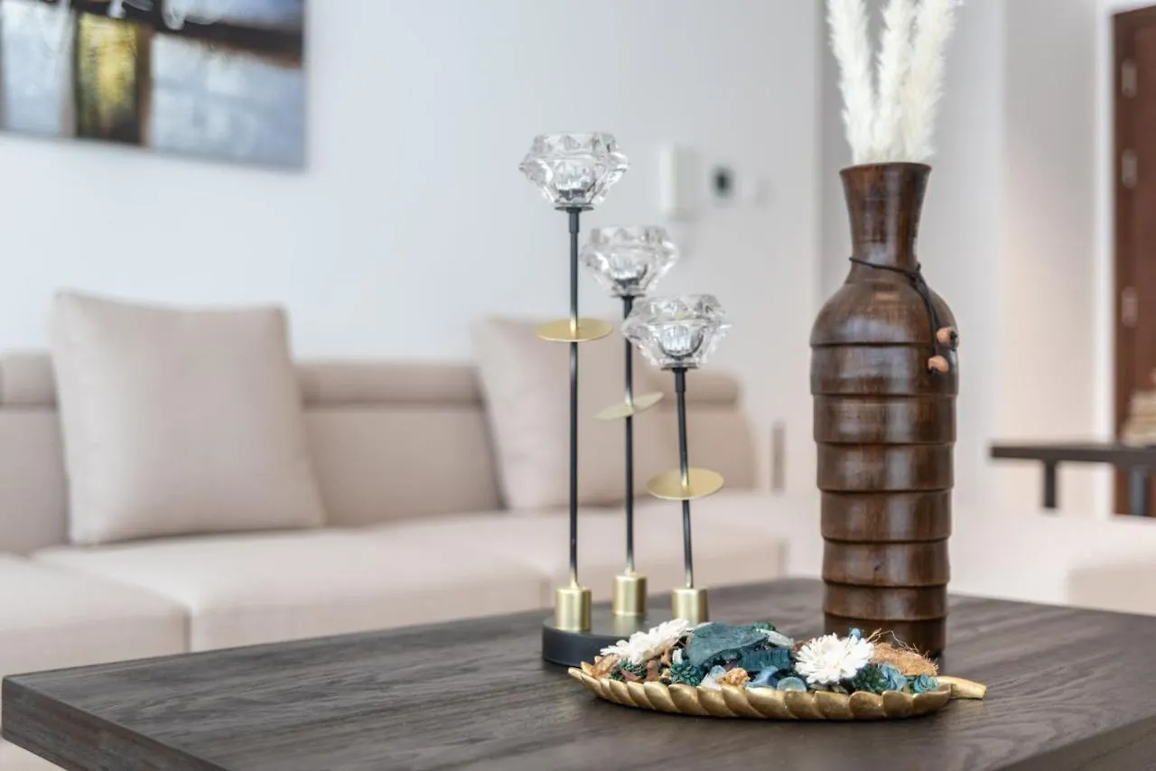 Baytik -Classy 2Br Apartment Al Barsha Dubai